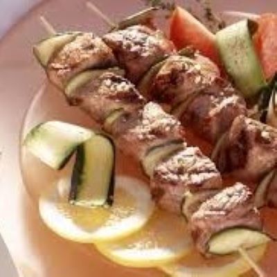 Hoofdgerecht ; Lamssouvlaki - ratatouille - aardappelgratin